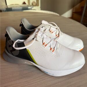 FootJoy Men’s golf shoes